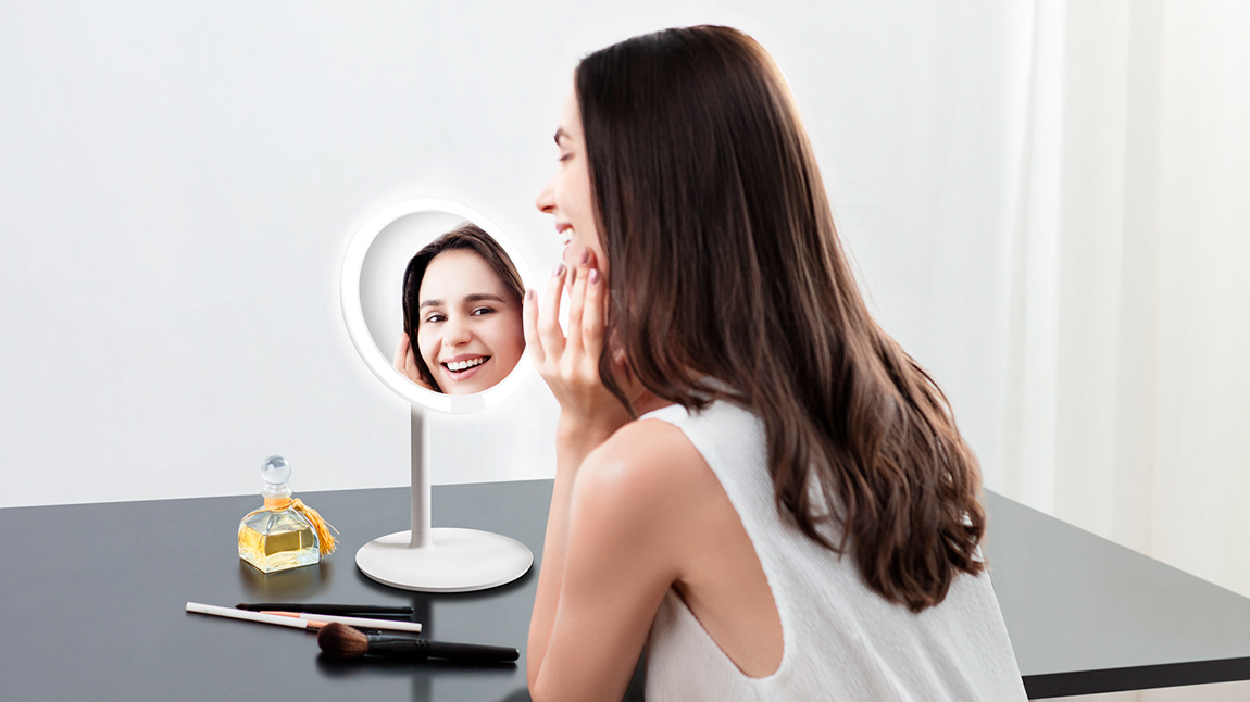 Зеркало для макияжа Xiaomi с подсветкой